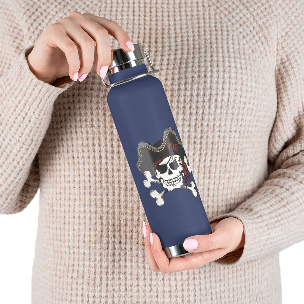 Pirate Skull - 22oz Vacuum Insulated Bottle